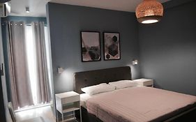 Sliema, Stylish 2 Bedroom Apartment With Parking